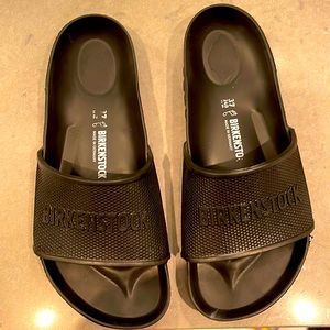 NWOT Birkenstock light weight sandals